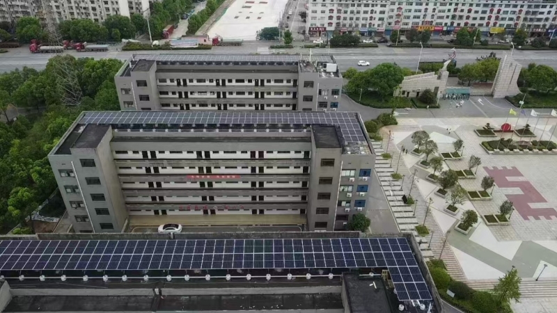 万泰娱乐平台首個光伏發電項目成功並網運行